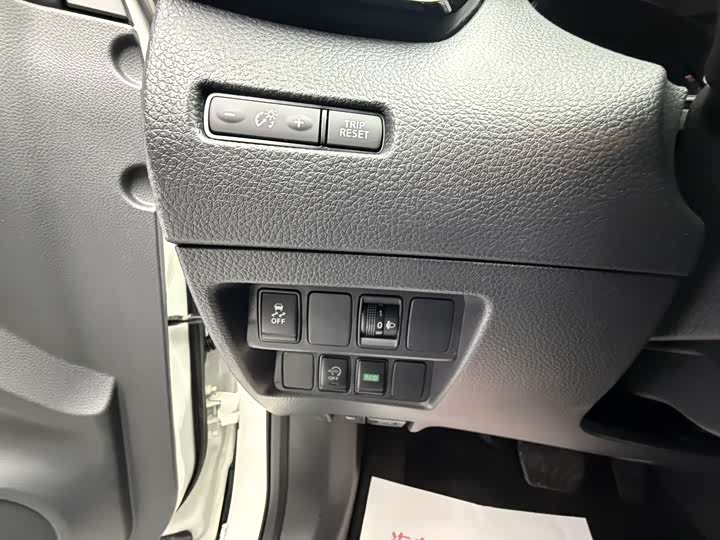 Фото 9 - Nissan Qashqai