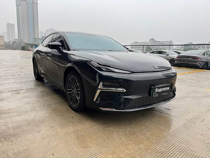 Фото 3 - Geely Galaxy Starshine 8 EM-i