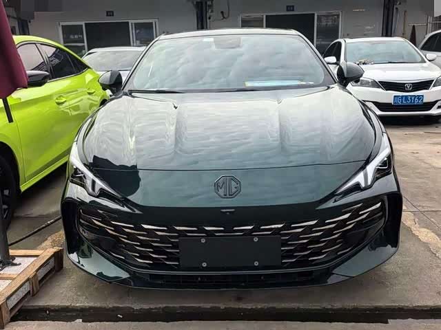 Фото 2 - MG Motor 7