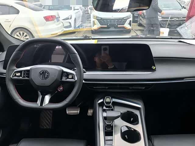 Фото 6 - MG Motor 7