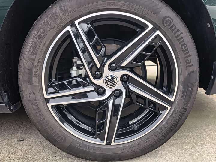 Фото 8 - MG Motor 7