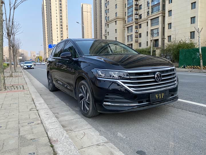 Фото 1 - Volkswagen Viloran