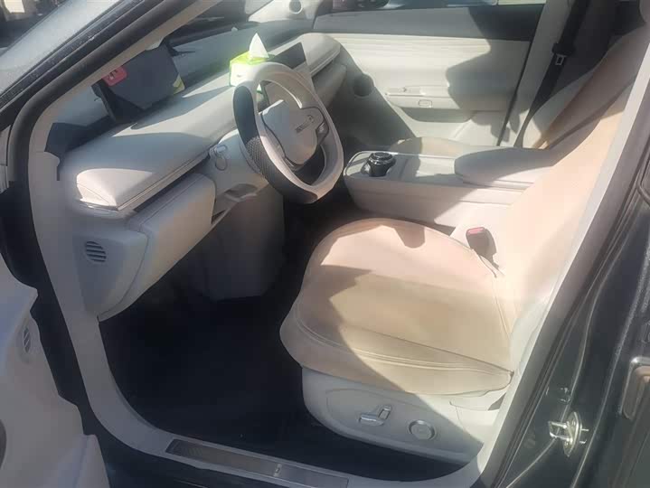 Фото 9 - Exeed Sterra ET