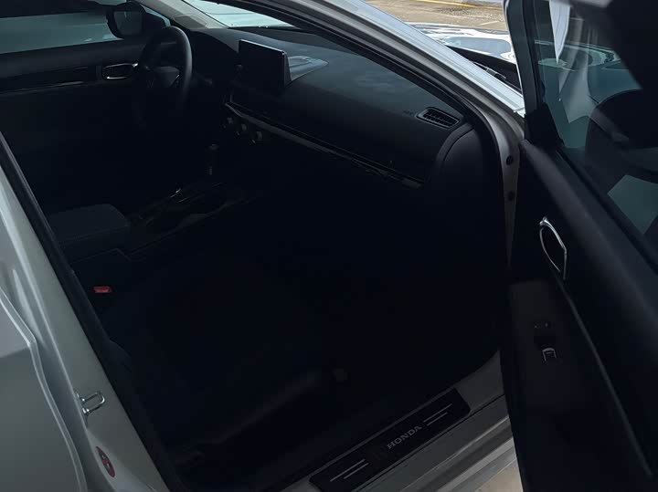 Photo 4 - Honda Civic