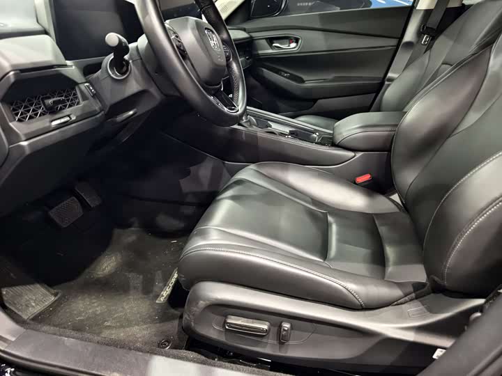 Фото 5 - Honda Accord