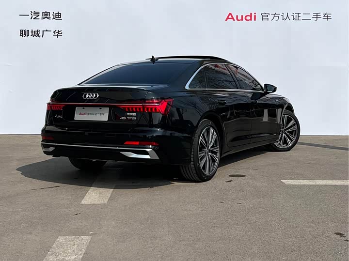 Фото 4 - Audi A6L