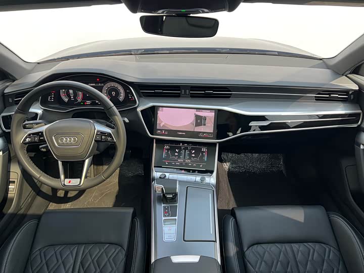 Фото 6 - Audi A6L