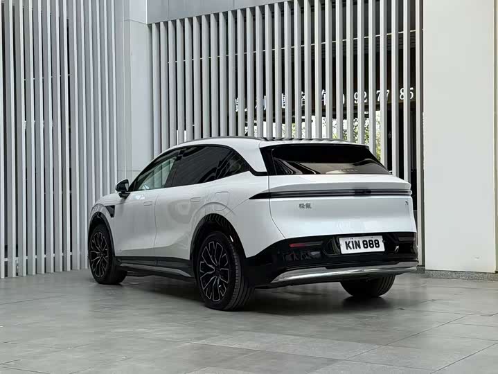 Фото 4 - Zeekr 7X