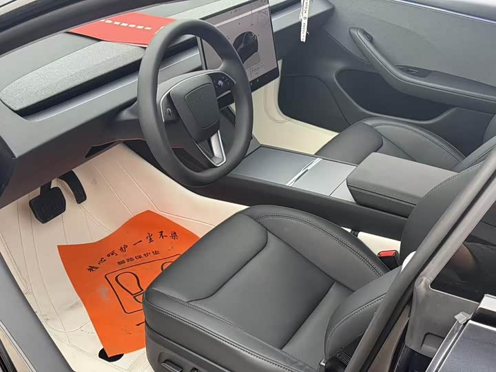 Фото 6 - Tesla Model 3