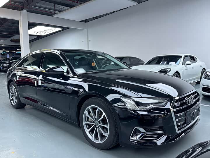 Фото 3 - Audi A6L