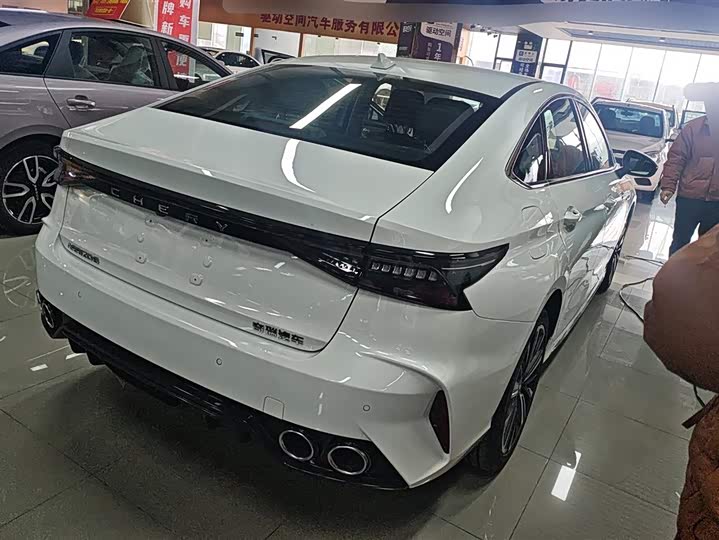 Photo 3 - Chery Arrizo 8