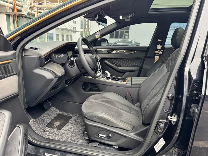 Photo 4 - Dongfeng Aeolus Yixuan Max