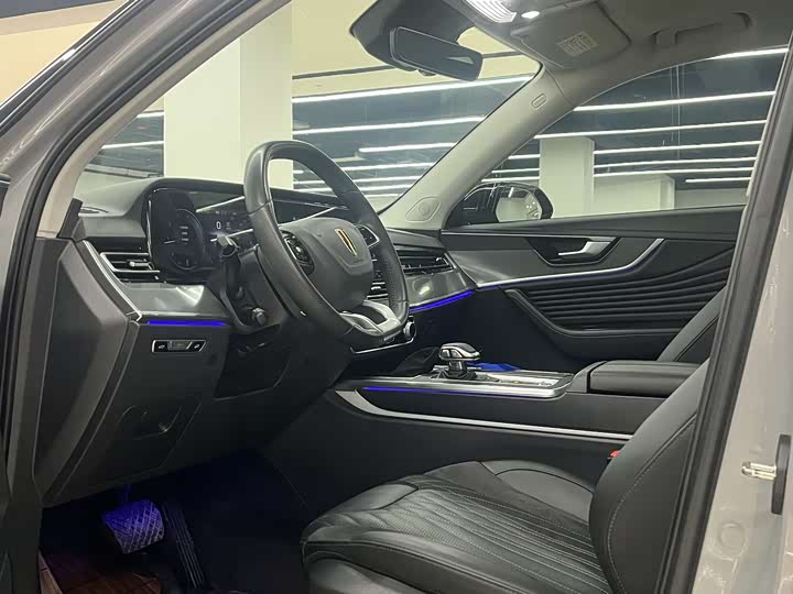 Photo 8 - Hongqi HS5