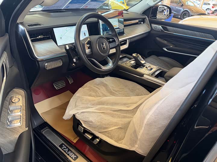 Фото 5 - Tank 500 Hybrid