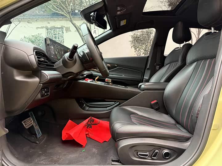 Фото 8 - GAC Trumpchi Empow R