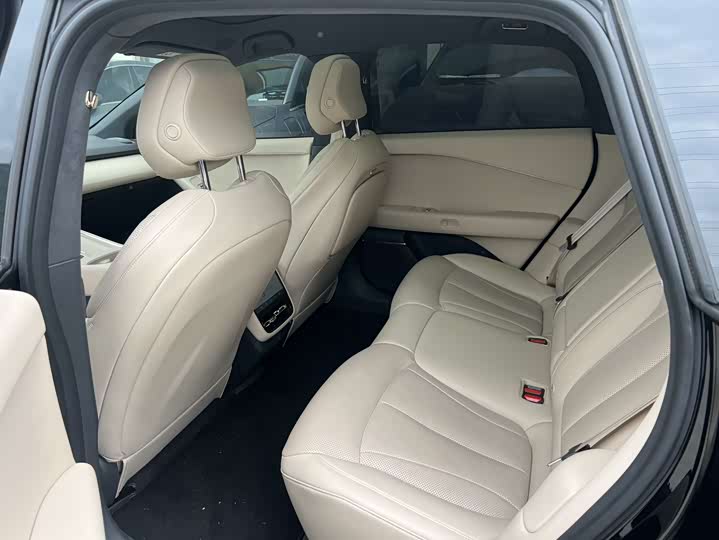 Фото 2 - XPeng F57