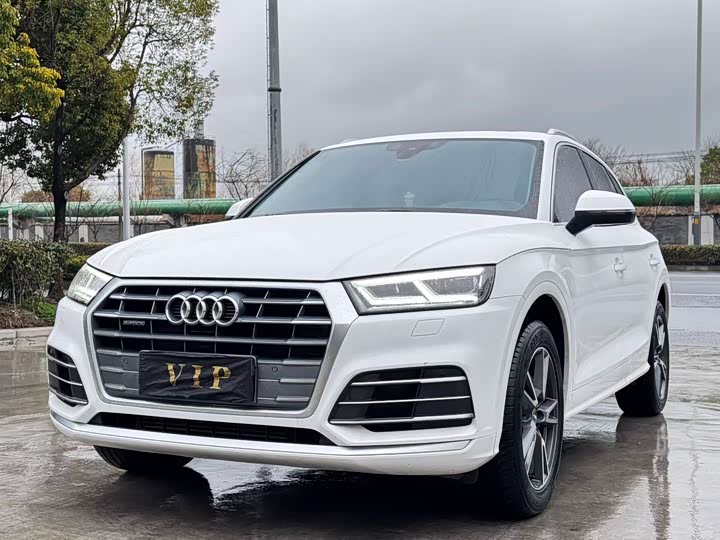 Фото 3 - Audi Q5L