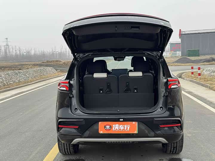 Фото 6 - BYD Tang Hybrid/EV