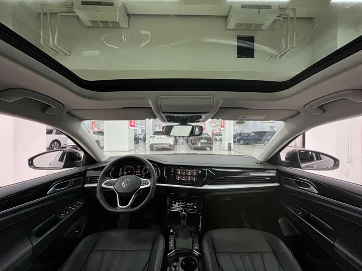 Photo 8 - Volkswagen Passat