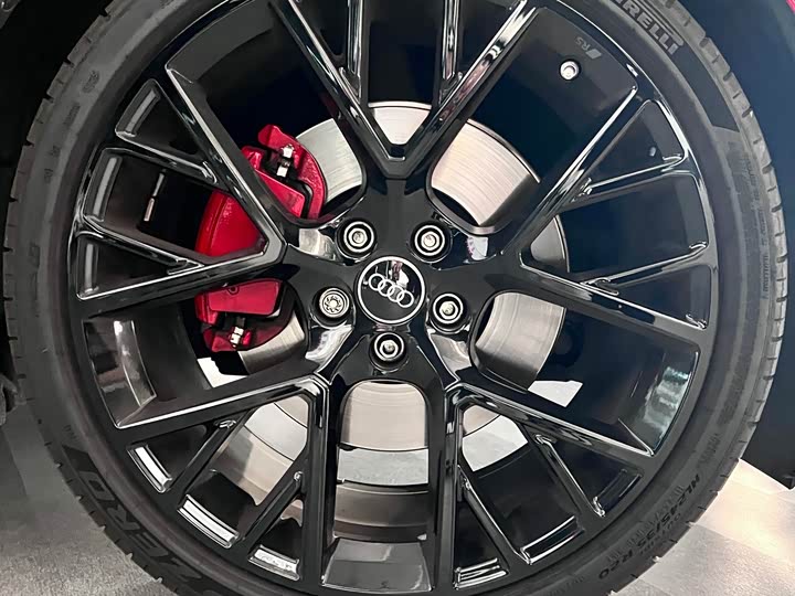 Фото 4 - Audi A5L Sportback