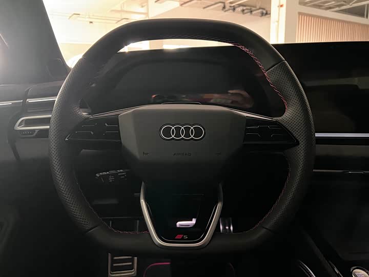 Фото 9 - Audi A5L Sportback