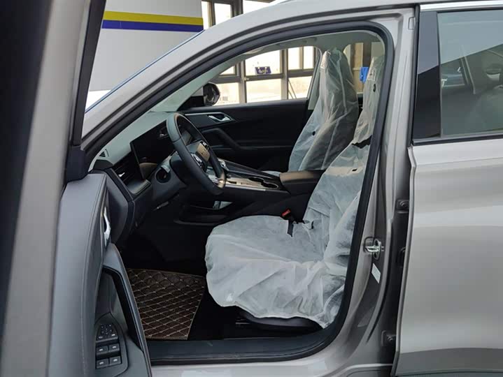 Photo 9 - Roewe RX5 Hybrid