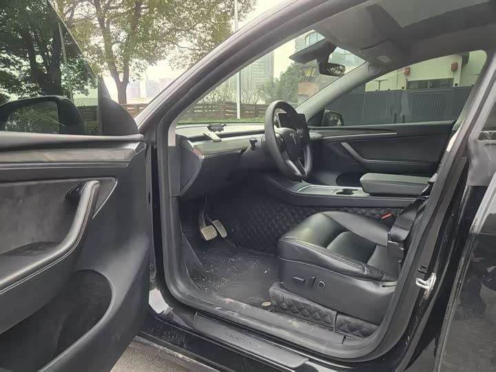 Фото 7 - Tesla Model Y