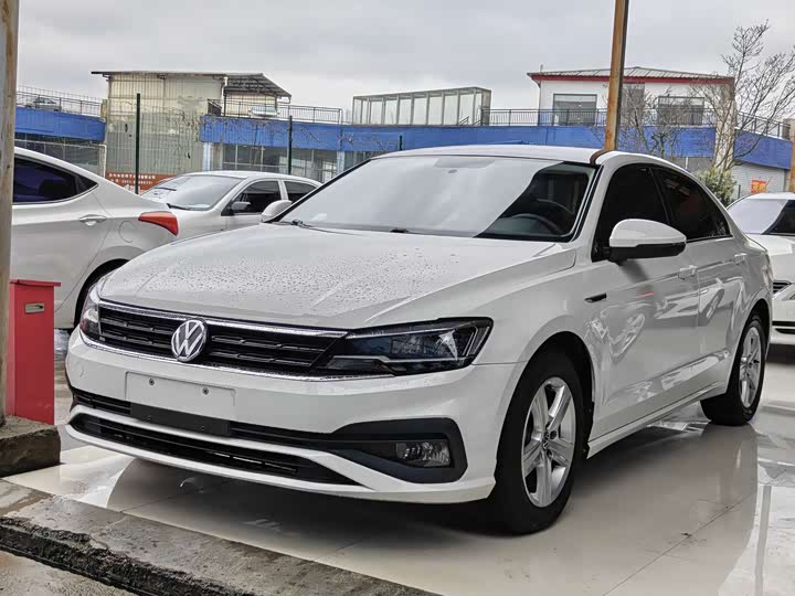 Photo 3 - Volkswagen Lamando L