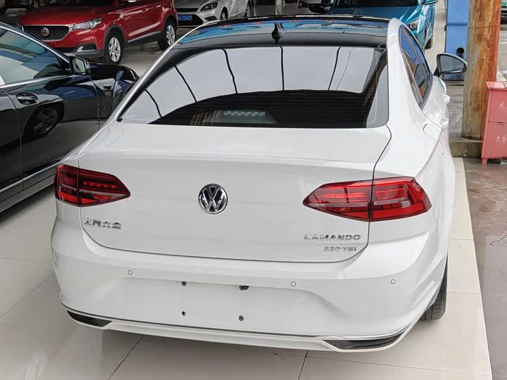 Photo 5 - Volkswagen Lamando L