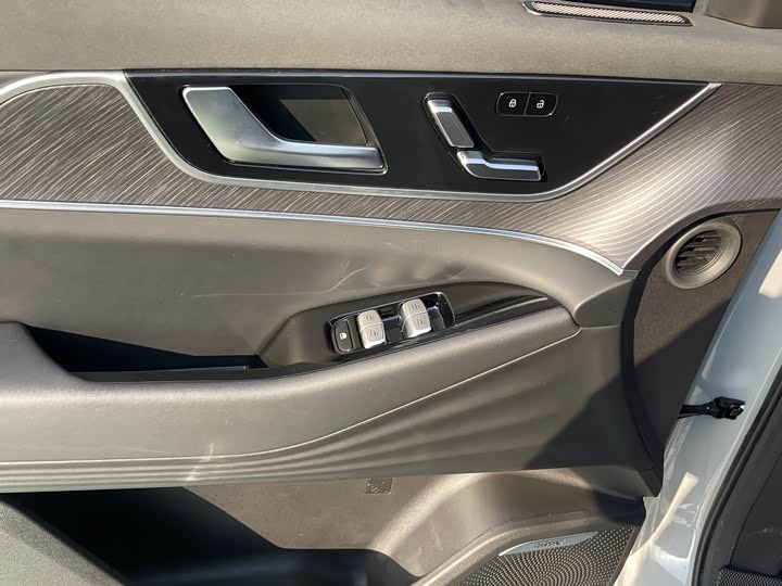 Фото 7 - Chery Fulwin T9