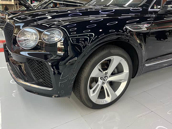 Фото 4 - Bentley Bentayga