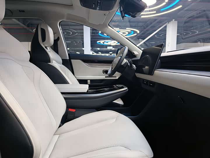 Фото 4 - Jetour Dashing