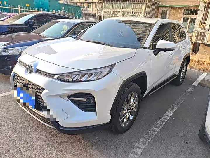 Photo 1 - Toyota Wildlander