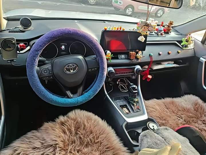 Photo 5 - Toyota Wildlander