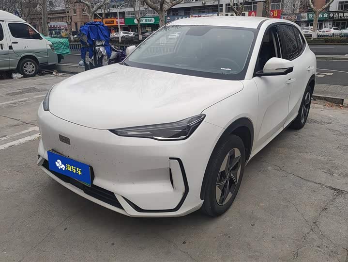 Photo 1 - Geely Galaxy E5