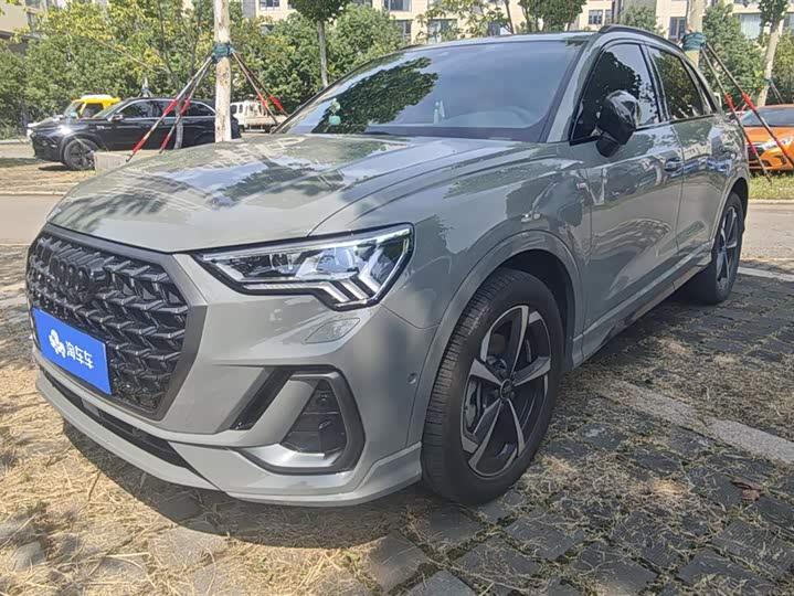 Фото 1 - Audi Q3