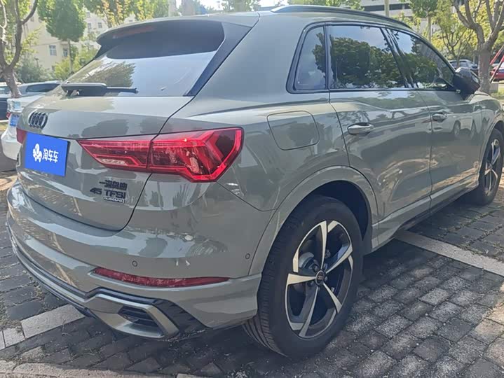 Фото 3 - Audi Q3