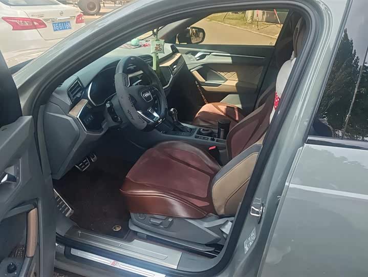 Фото 9 - Audi Q3