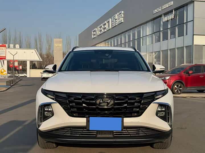 Фото 2 - Hyundai Tucson L