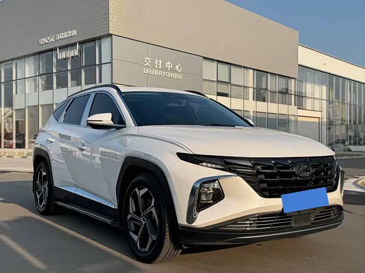 Фото 3 - Hyundai Tucson L