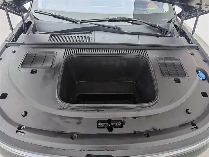 Фото 6 - Exeed Sterra ET