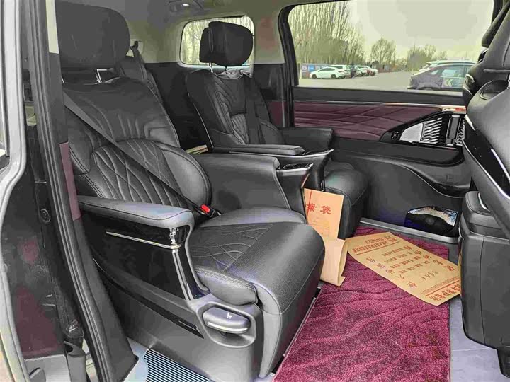 Фото 3 - GAC Trumpchi M8