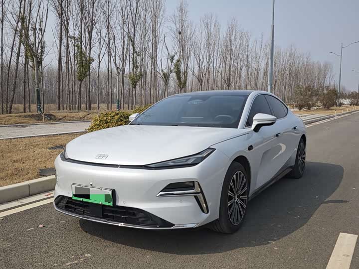 Photo 1 - Geely Galaxy Starshine 8 EM-i