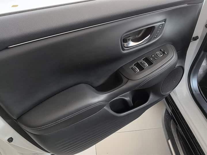 Photo 7 - Honda HR-V