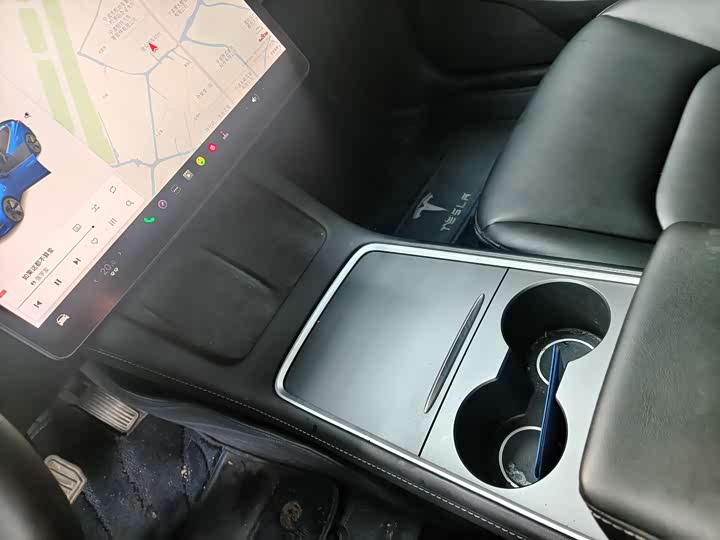 Фото 6 - Tesla Model 3