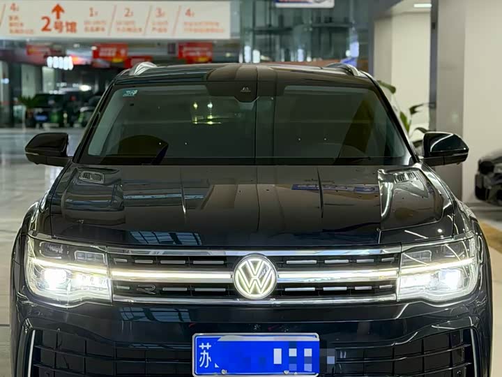 Photo 2 - Volkswagen Teramont Pro