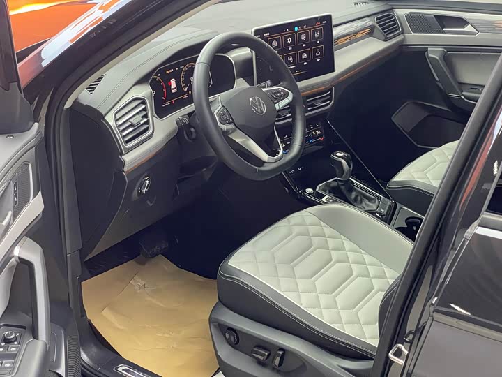 Photo 7 - Volkswagen Tayron