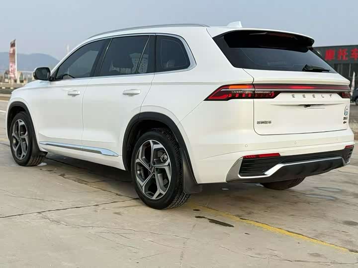 Фото 4 - Geely Monjaro