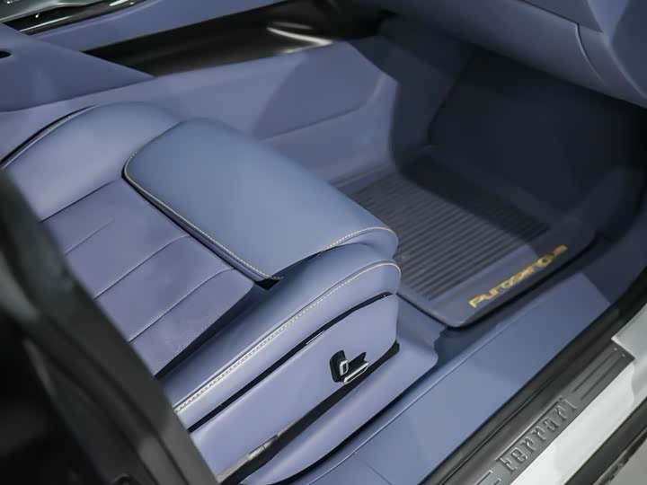 Фото 9 - Ferrari Purosangue