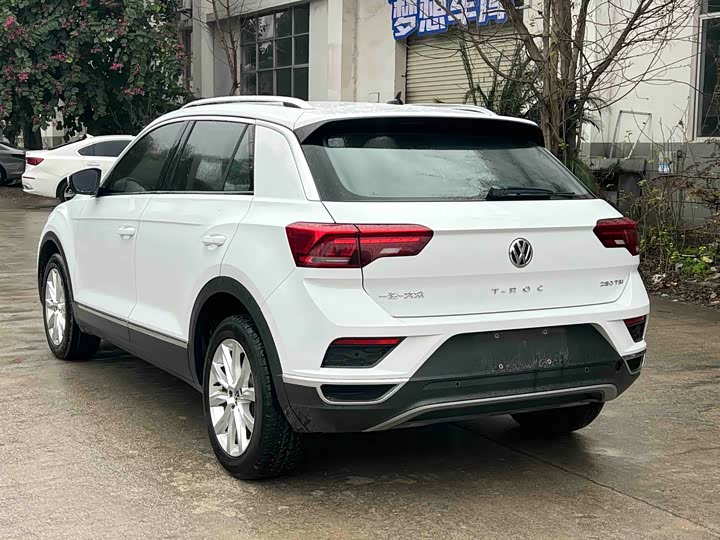 Фото 4 - Volkswagen T-Roc